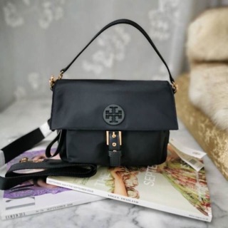 📌Tory burch Tilda Nylon Crossbody  color : black  📌ยาว 8.5" สูง 6" กว้าง4" 📌สีดำ มี 2