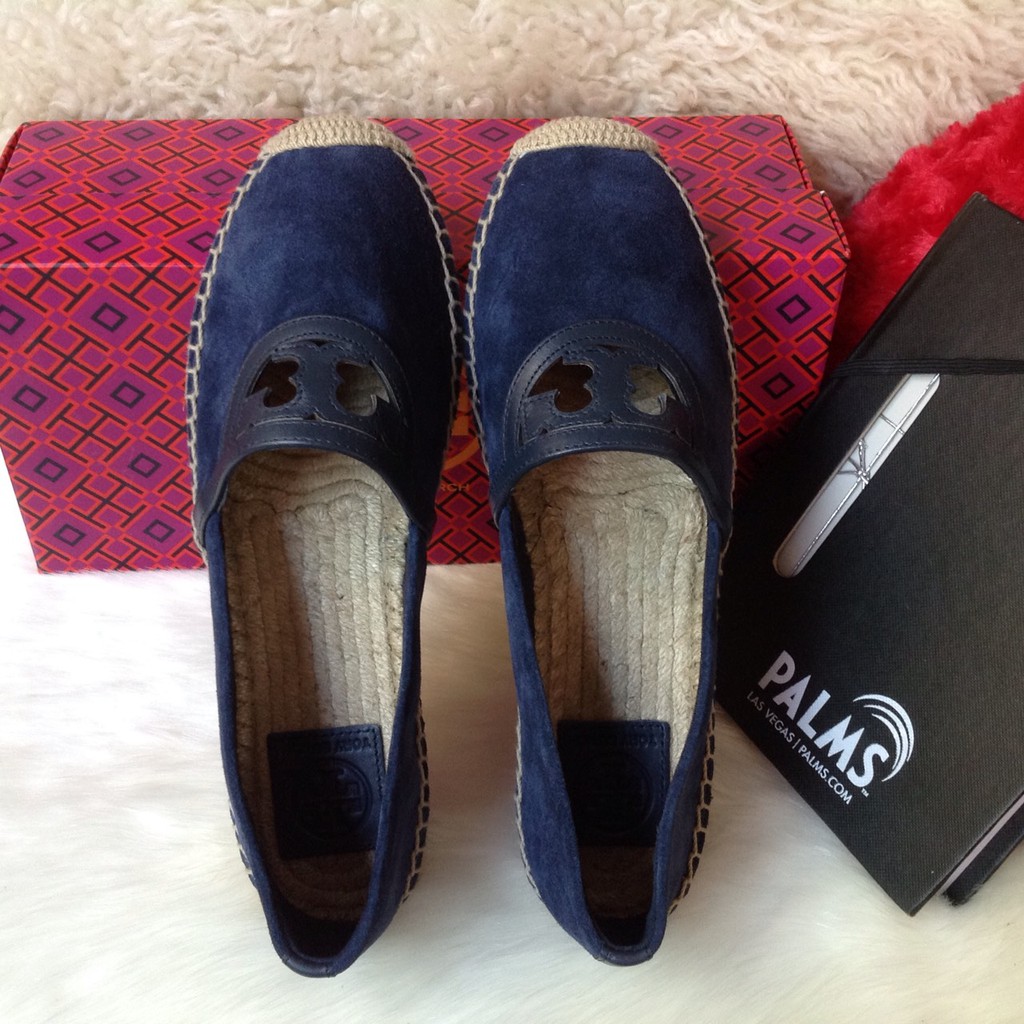 รองเท้า Tory Burch ของแท้นำเข้าจาก USA รุ่น Sidney Espadrille  หนังแท้+หนังกลับสี Perfect Navy size US8 | Shopee Thailand