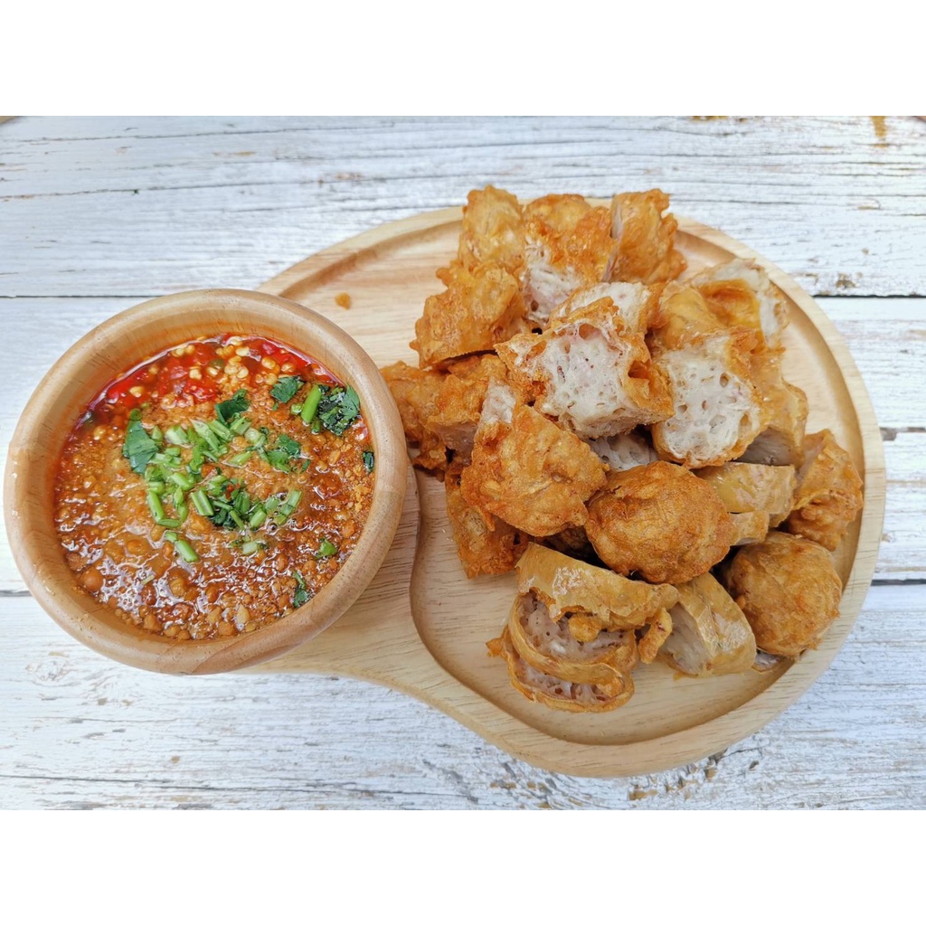 เผือกทอด 8ชิ้น ร้านเต้าหู้ทอดสวัสดี แม่โอเล่ พร้อมน้ำจิ้มทุกชุด อุ่นในหม้อทอดไร้น้ำมัน3นาทีพร้อมทาน อร่อยสุดๆไปเลยจ้า