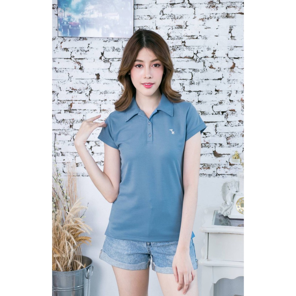 เสื้อโปโลสีเทาควันเข้ม