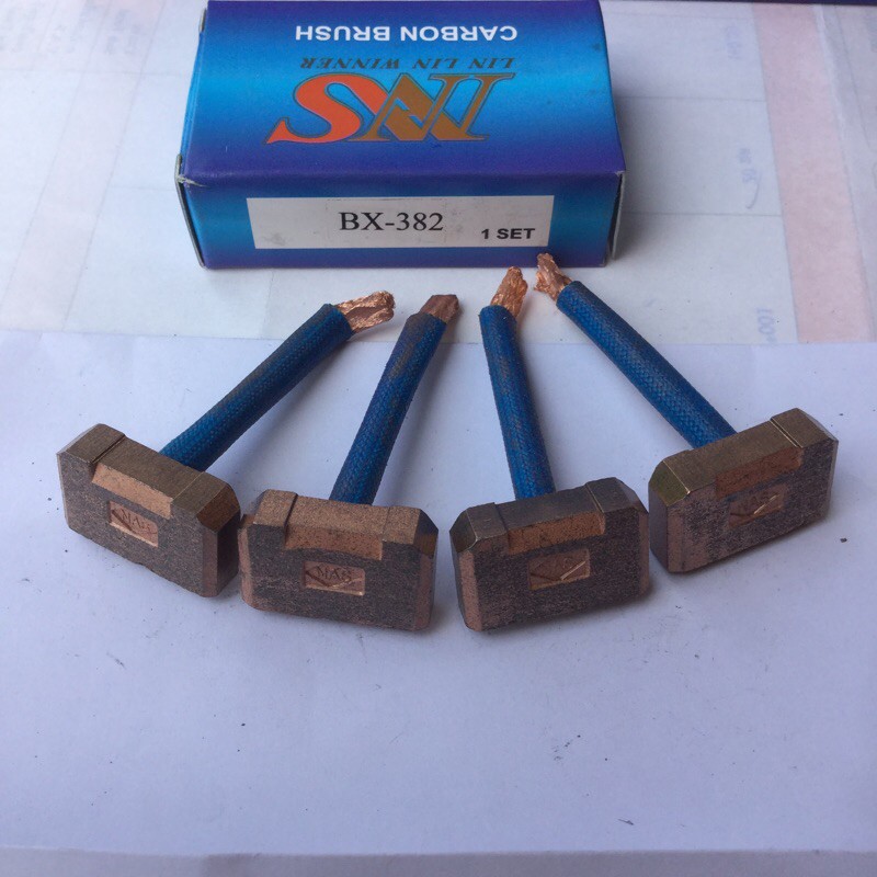 ถ่านไดสตาร์ท โตโยต้า วีโก้ BX382 TOyota Vigo,Tiger เครื่องD4D / ISUZU D-max 2.500  แปรงถ่าน 1ชุดมี 4