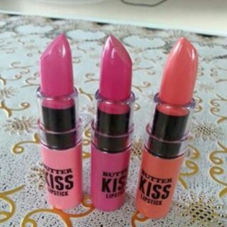 W7 butter kiss lipstick 

ลิปเนื้อมอยเจอร์จากแบรนด์ w7