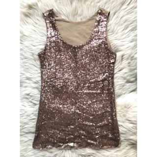 เสื้อกล้าม สีน้ำตาล ปักซีควิ้นด้านหน้า ด้านหลังเป็นแบบโปร่งแต่ไม่บางนะคะ อก 30”-32”   ยาว 24”
