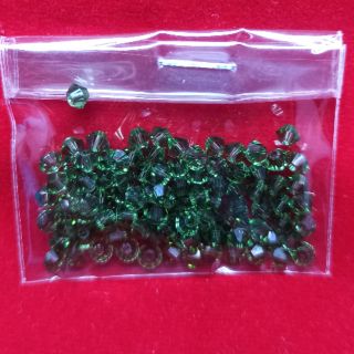 คริสตัลสวารอฟสกี้ (SWAROVSKI) สีเขียวตอง