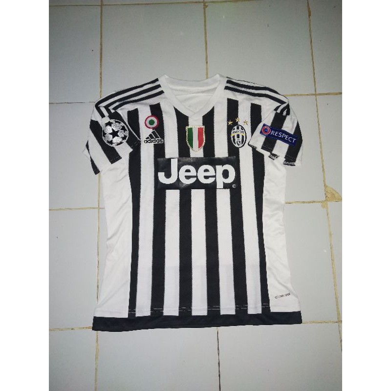 ยูเวนตุส JERSEY + UCL PATCH + NAME POGBA HOME 2015 / 2016