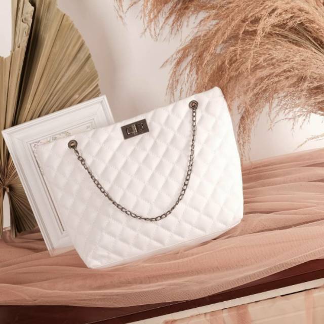 ใหม่ล่าสุด CHANNEL BAG กระเป๋าสะพายข้างผู้หญิง