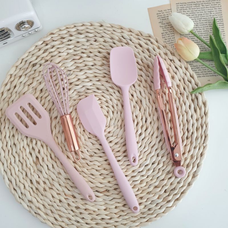 Mini Kitchen Tools Set 5 ชิ้น ซิลิโคน ด้ามตะกร้อมือและไม้หนีบชุบสีโรสโก