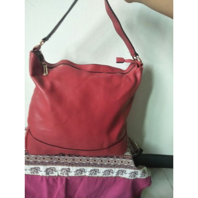 กระเป๋ามือสองmexican   สีแดงสวยงามๆๆๆมือสอง