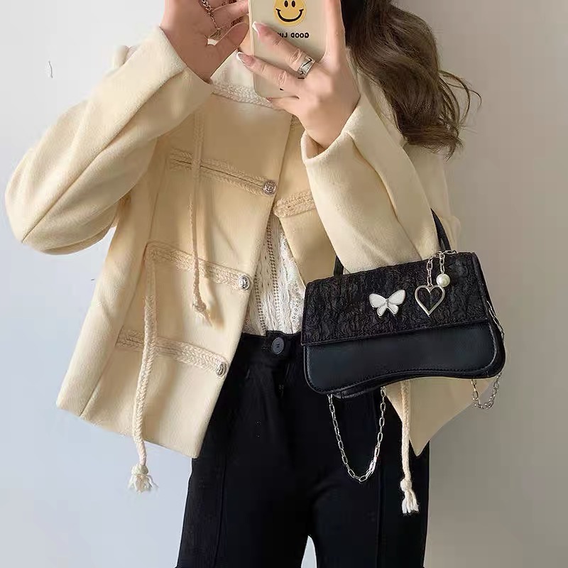 พร้อมส่งจากไทย Brenna Flap bag 116 กระเป๋าสะพายข้าง Crossbody และกระเป๋าถือ (มีจี้หัวใจแถมให้กับกระเป๋า)