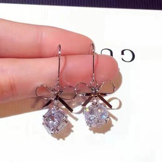 Fashion earrings ต่างหูเงินแท้ 925 เกาหลี Style โบว์กระดับเพชรรูปแบบใหม่ (สินค้าพร้อมจัดส่ง)