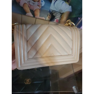 like new chanel boy8"cavier สีหายากค่ะ ทรงแข็งมากไม่เคยใช้งาน189999ขอคนพร้อมรับก่อนนะคะ🙏🙏🙏Tel:0656356699ID : Issareee