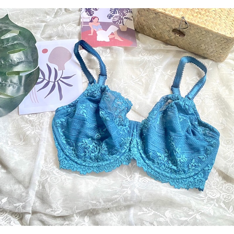 เสื้อชั้นในแบรนด์มือ2(Wacoal/32DDD-F70)