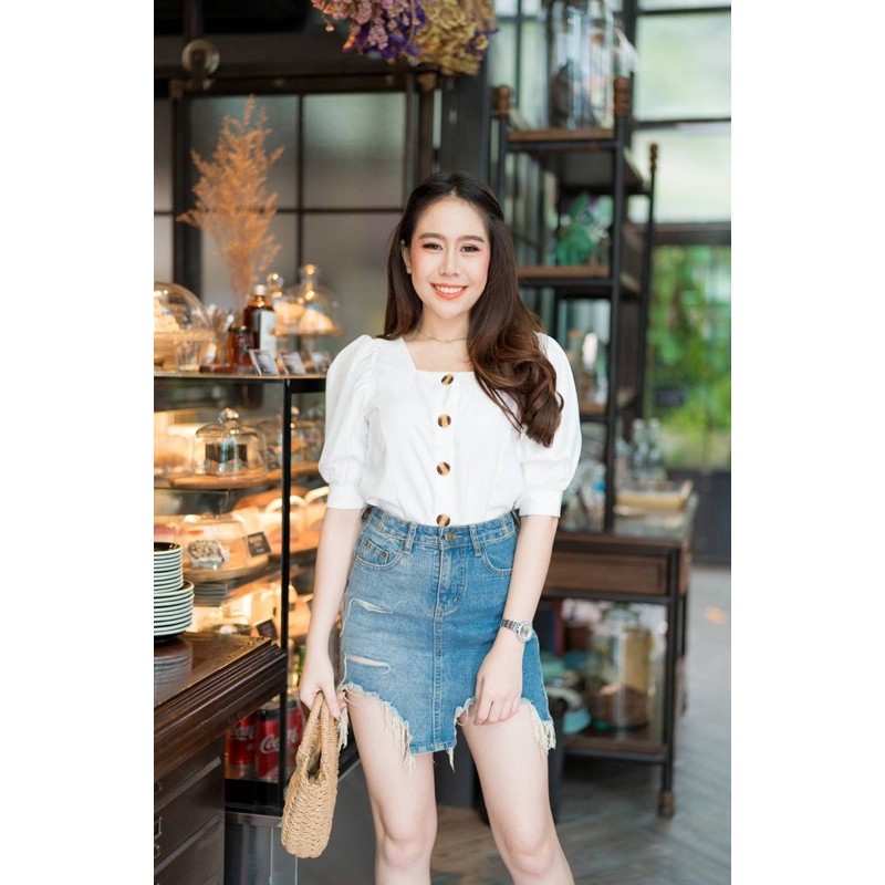 RTUM004 เสื้อซาร่ามีกระดุมหน้า แขนพอง ทรงคอเหลี่ยม เรียบหรูดูแพง - รูปที่ 2