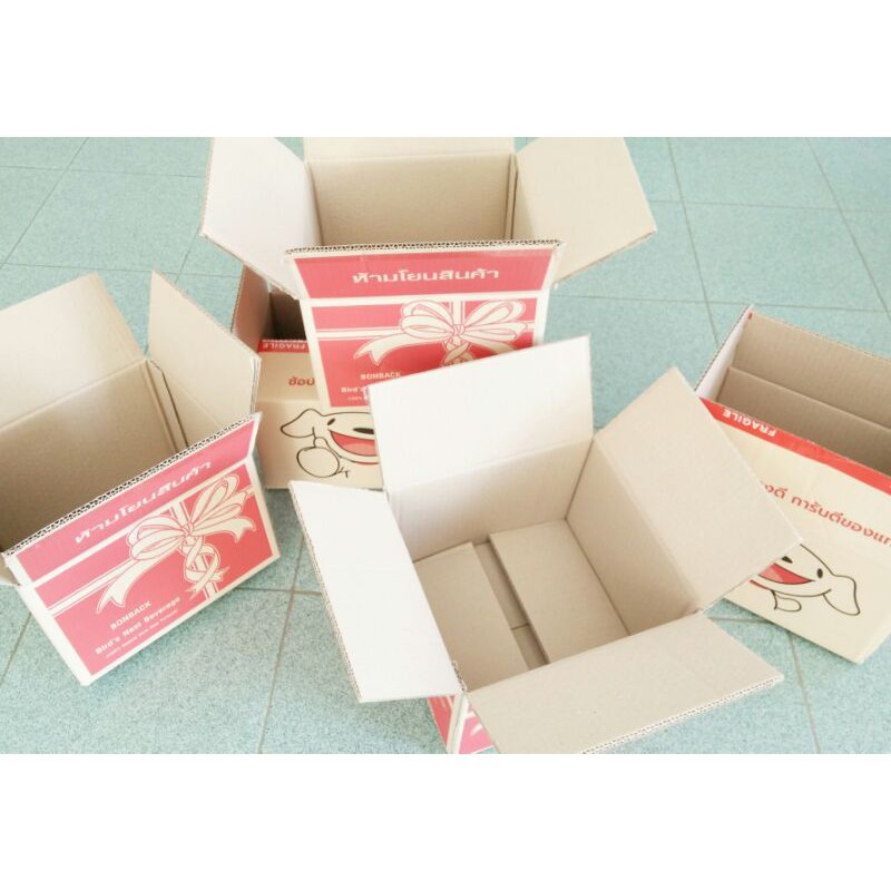 ☄♟กล่องของขวัญ กล่องพัสดุ กล่องลูกฟูก อย่างหนา[โบวแดง] กล่องลังกระดาษ กล่องเก็บของ กล่องมือสอง สวย พร้อมส่ง ไม่มีขั้นต่ำ