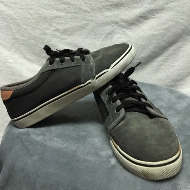 รองเท้า Fallen ของแท้ 100% ใส่เล่นสเก็ตบอร์ด สภาพ 7/10