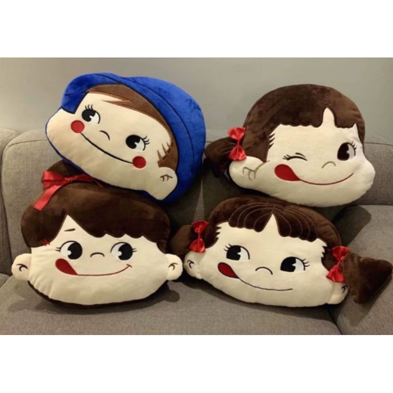 พรีออเดอร์ หมอนอิงลายการ์ตูน ตุ๊กตาเปโกะจัง Peko chan pillow