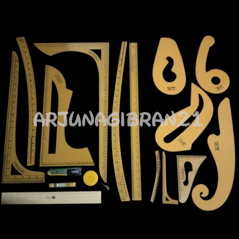 สิทธิพิเศษ PATTERN RULER 13/17 ชิ้น