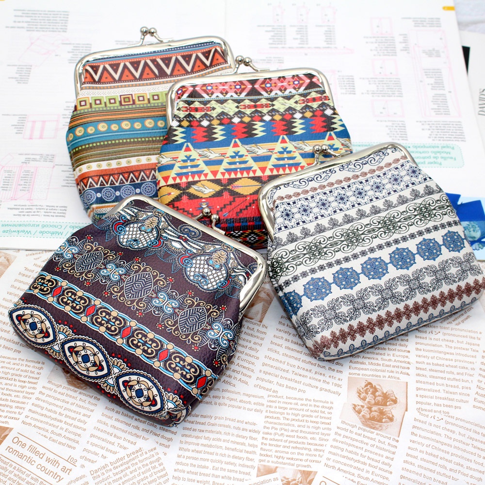 กระเป๋าป๊อกแป๊ก 1 ช่อง หนัง PU คุณภาพเยี่ยม ลายกราฟฟิก สวยมาก ใส่เหรียญ กุญแจ แบงค์ย่อย บัตรเครดิต