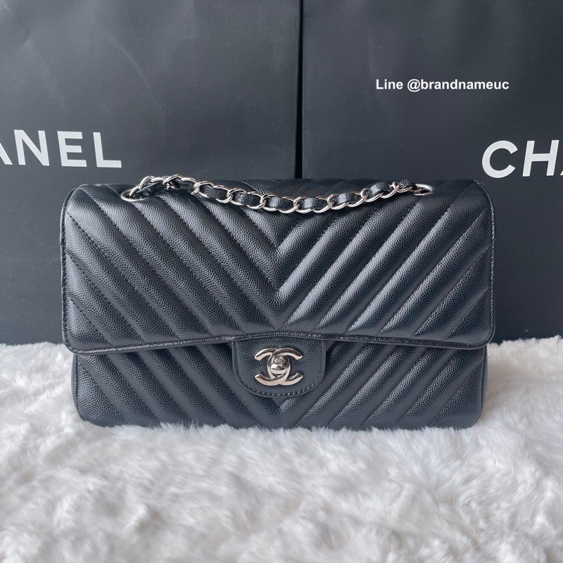 Chanel classic 10” chevron caviar holo 22