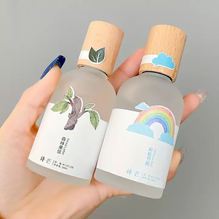 น้ำหอมฟีโรโมนหอมดึงดูดกลิ่นหอมละมุน มี4กลิ่นให้เลือก ขนาด50ML.น้ำหอมสดและเป็นธรรมชาติ สามารถใช้ได้ทั้งชายและหญิง-0314