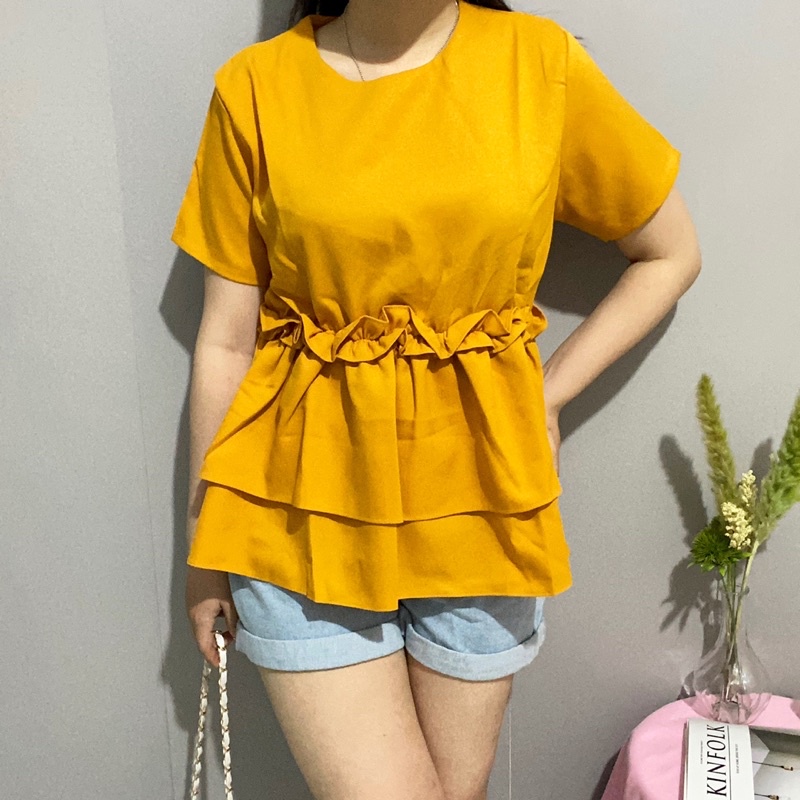 CLARA RUFFLE TOP****