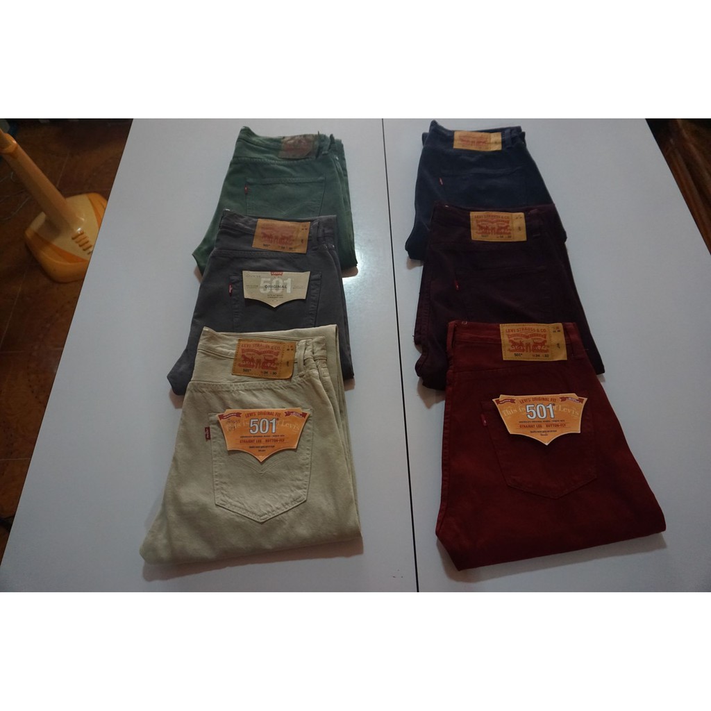 ขายกางเกงยีนส์ LEVI'S 501 (ลีวายส์) มือสอง มีอยู่ 6 ตัว 6 สี ของแท้ครับ