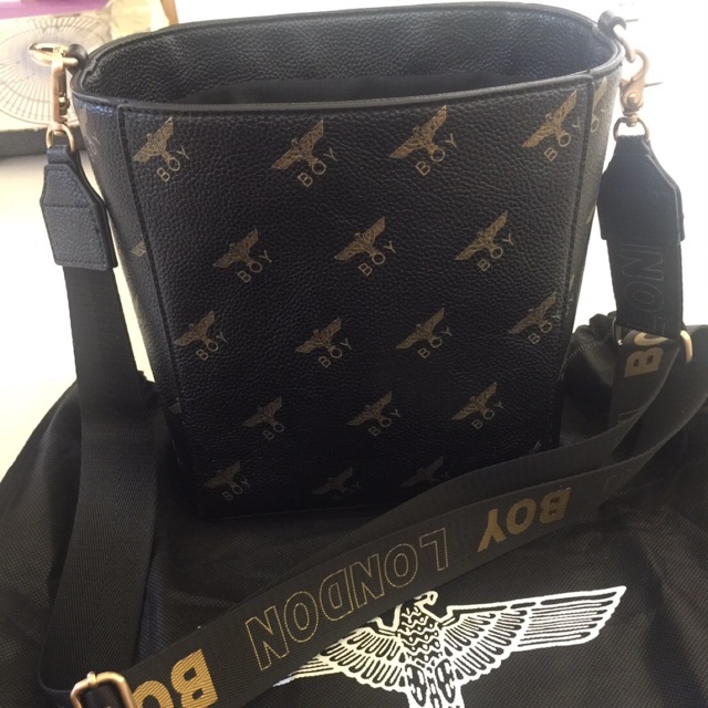 กระเป๋าBOY LONDON ของแท้ ปรับราคาลงอีก