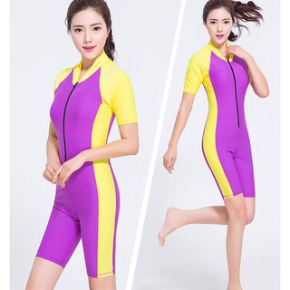 Swimsuit Bigsize พร้อมส่ง :ชุดแฟชั่นว่ายน้ำคนอ้วนสีชมพูบานเย็นแต่งแถบเหลืองสีสันสวยสดใส น่ารักมาก