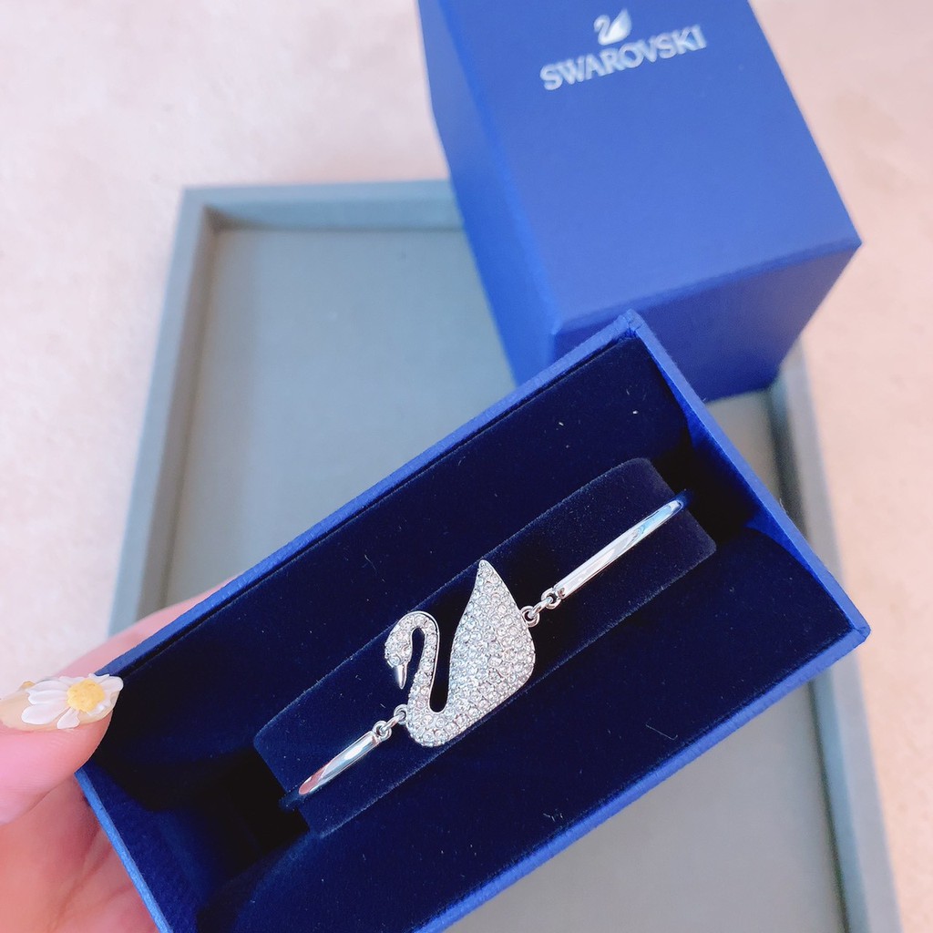 กำไลหงส์ สร้อยข้อมือหงส์ สร้อยแขนหงส์ swarovski แท้ 100% Swan Bangle White, Rhodium plated
