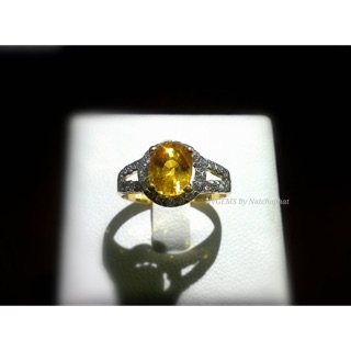 แหวนบุษราคัมธรรมชาติแท้ (Natural Yellow Sapphire)