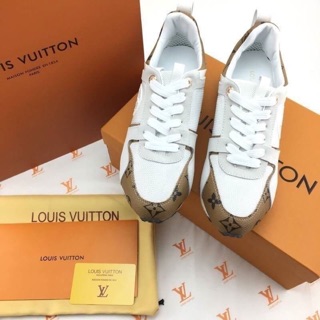 Louis vuitton sneakers 1:1พร้อมส่ง line sdrwry