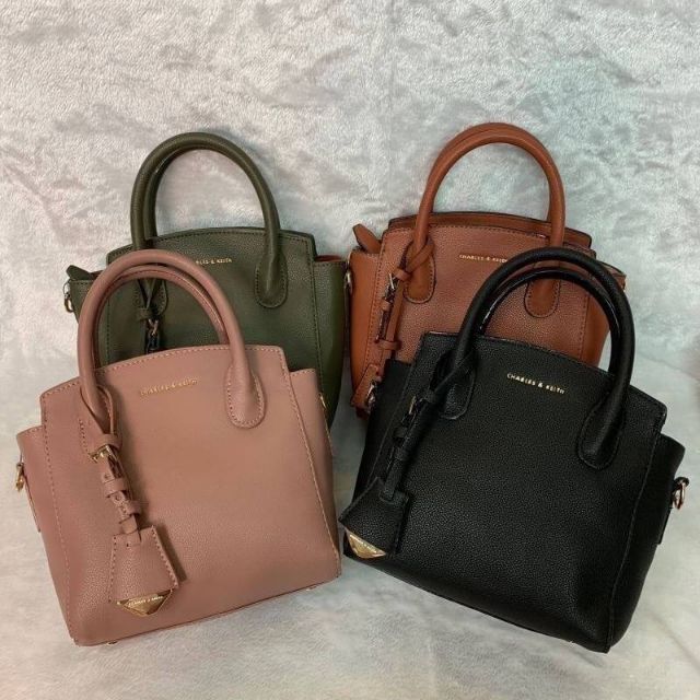กระเป๋า​ Ck.​ (Charles & Keith)