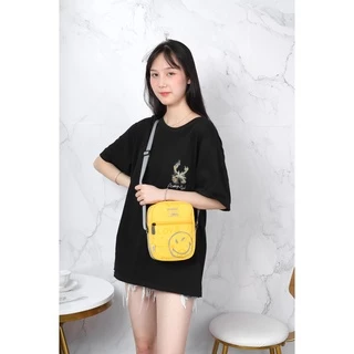พร้อมส่ง กระเป๋าสะพายข้างแฟชั่น anello x SMILEY ผ้ากันน้ำ ช่องเยอะใส่ของได้เยอะ ใส่ได้ทุกเพศ ลายน่ารัก ใส่ได้ทุกสไตล์