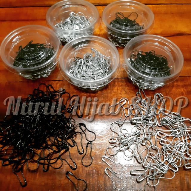 เข็มกลัดหลอดไฟ 1 กระปุก 100 ชิ้น >> 29฿
