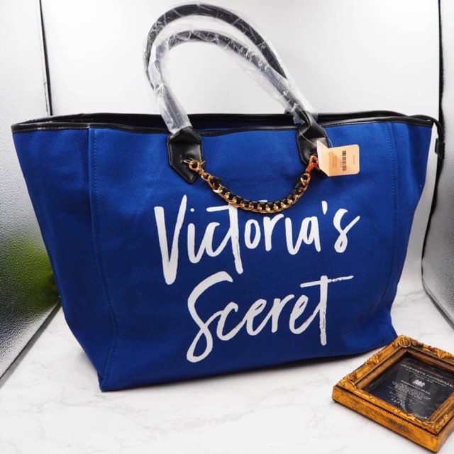 💙 กระเป๋าทรง Tote Bag (Size L) จาก Victoria's Secret🍭