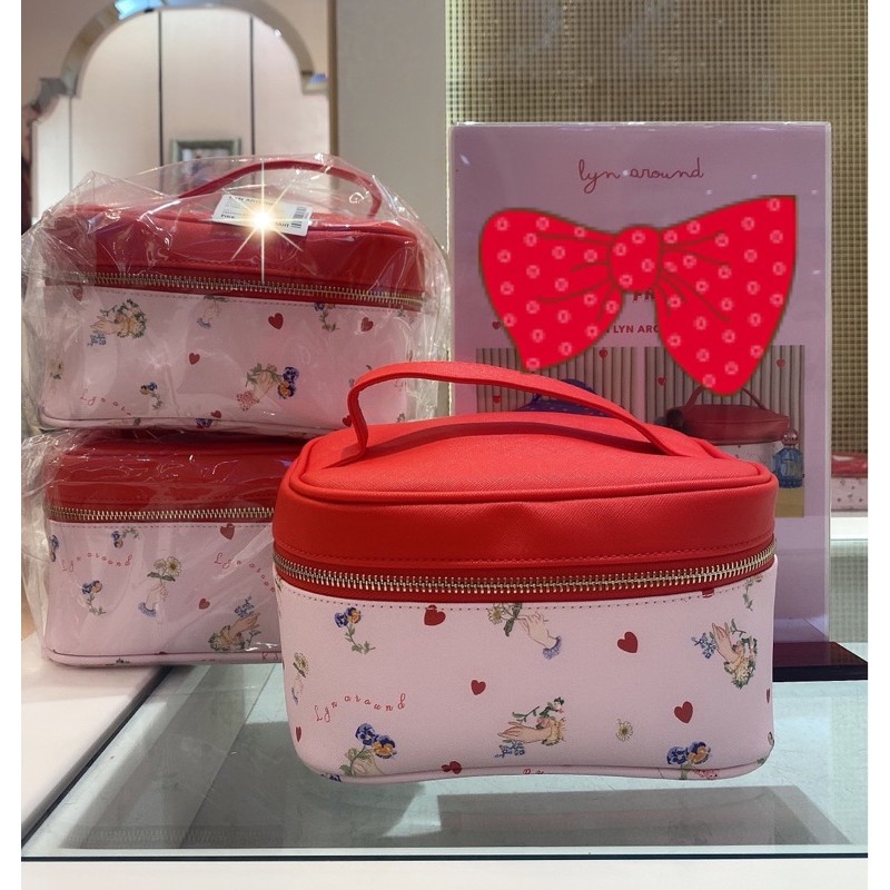 กระเป๋าเครื่องสำอางค์Lynaround