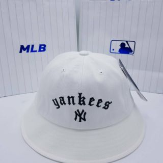 🧢MLB BUSKET
หมวกสีขาว