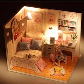 ห้องนอนแสนสวย mini dollhouse