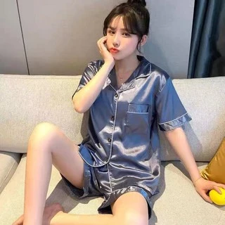 3333 SPS ชุดนอนสตรีแบบแขนสั้นกับกางเกงขาสั้น ติดกระดุมด้านหน้า คอปก ผ้าซาติน สีพื้น