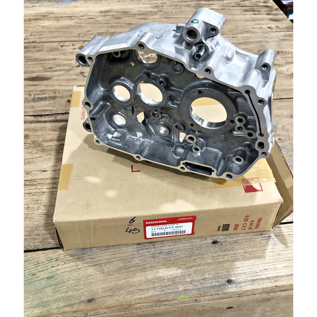 แคร้งขวา เรือนเครื่องยนต์ ฝั่งน็อตถ่ายน้ำมันเครื่อง (แท้) (สตาร์ทมือ/เท้า) เวฟ125i ปี2012-2020 / MSX