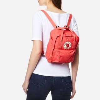 Kanken backpack รุ่น mini  แบรนด์ดังจากสวีเดนที่นิยมกันมากในหมู่วัยรุ่น