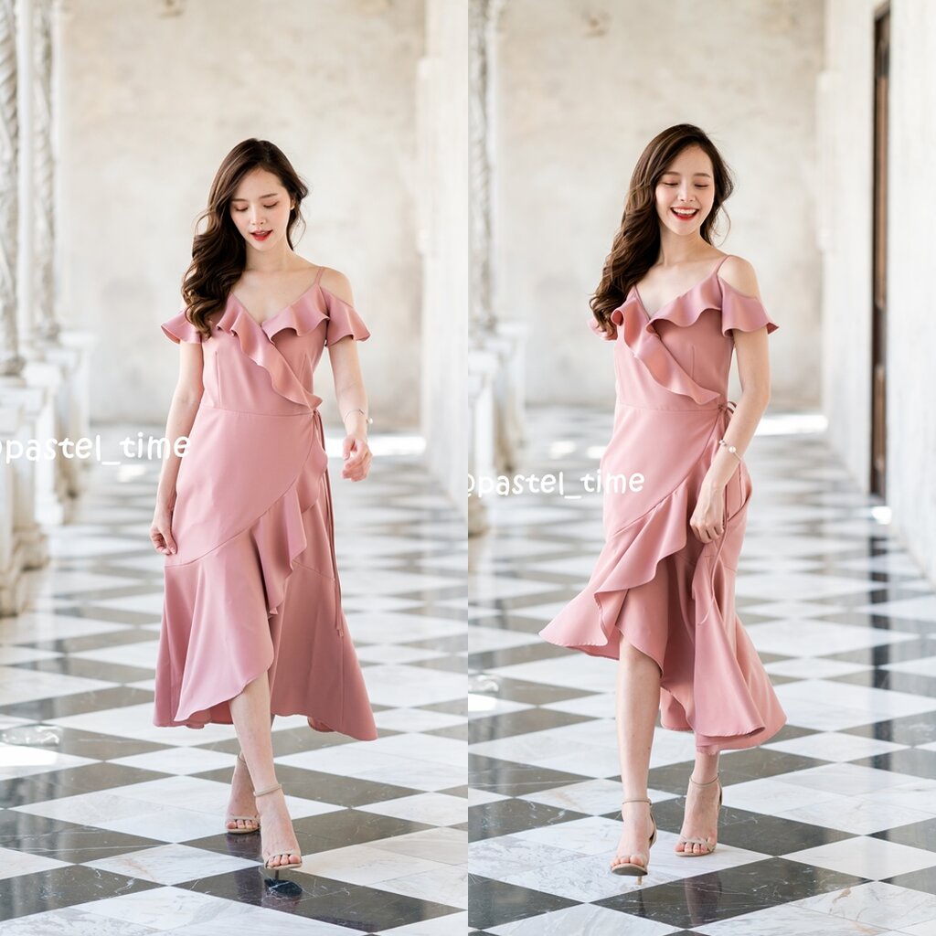 Nella Ruffle Shoulder Dress - สีชมพูกลีบบัว