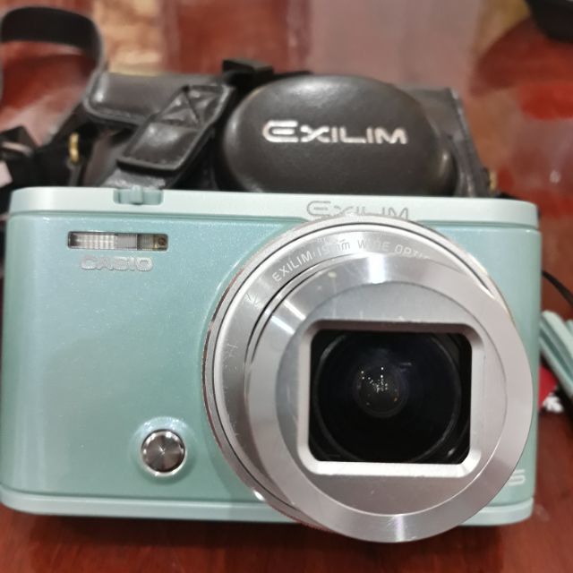 กล้องCasio Zr5000 มือสอง สภาพ 98% ครบกล่อง