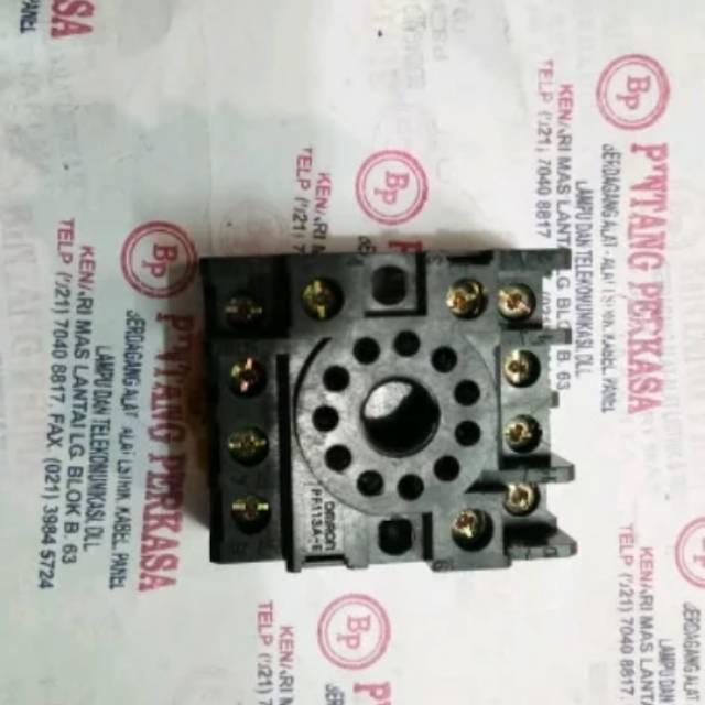 Socket Relay type PF 113a-e 11pin สําหรับรีเลย์ประเภท mk-3p ยี่ห้อ omron เดิม