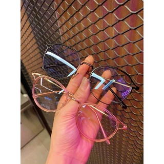 แว่นตาแฟชั่น กรองแสง uv400 ออกแดดเปลี่ยนสี เลนส์ออโต้👓พร้อมส่ง