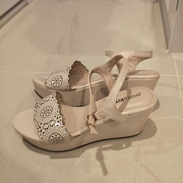 รองเท้าส้นเตารีด Pretty fit size38