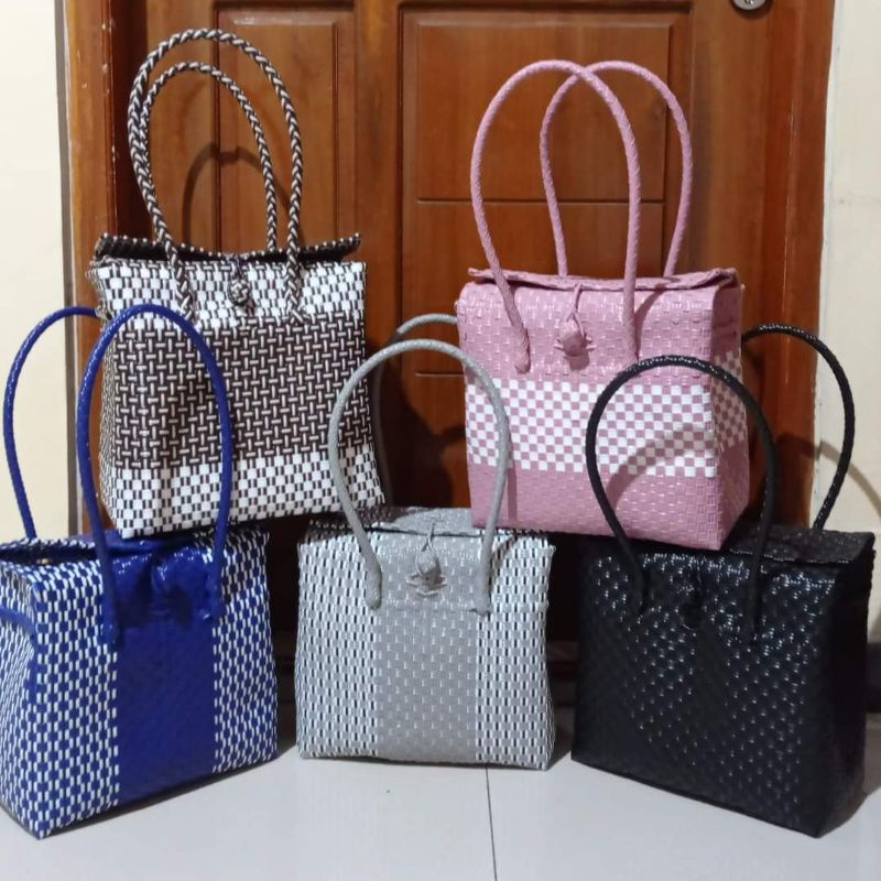 PREMIUM JALI WOVEN BAG WITH CLOSED LIDS/BOX BASKET BAG/VIRAL WOVEN BAG/MAGNETIC CLOTED BAG