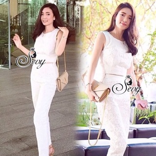 🎉Sevy Two Pieces Of Lace Flower White Crop With Pants Sets