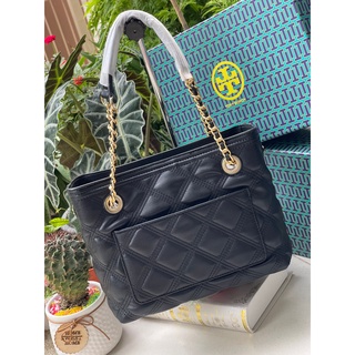 กระเป๋าสะพายไหล่ Tory Burch Fleming Soft Small Tote Bag เป็นกระเป๋าสะพายไหล่