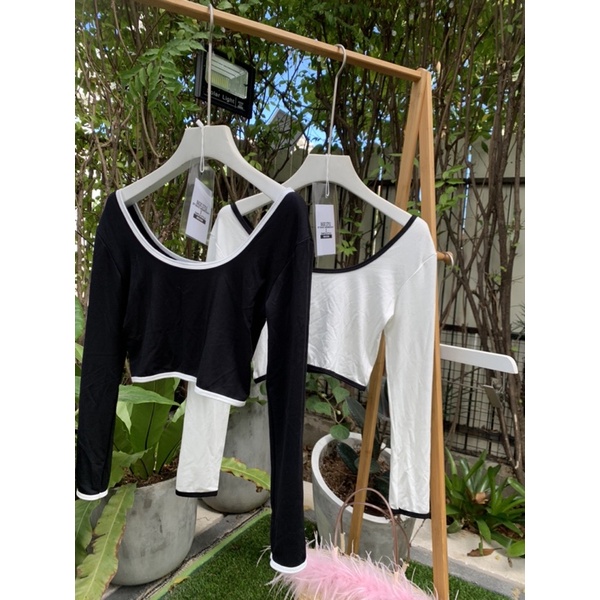 BasicⓈⓉⓎⓁⒺ เสื้อแขนยาวคอเว้า ครอปสวยๆๆ ผ้าดี ใส่สบาย